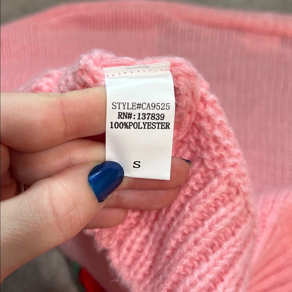 NWT Luna Ivy Chunky Strawberry Knit Cardigan Sweater Pink Size Small - Picture 5 of 7